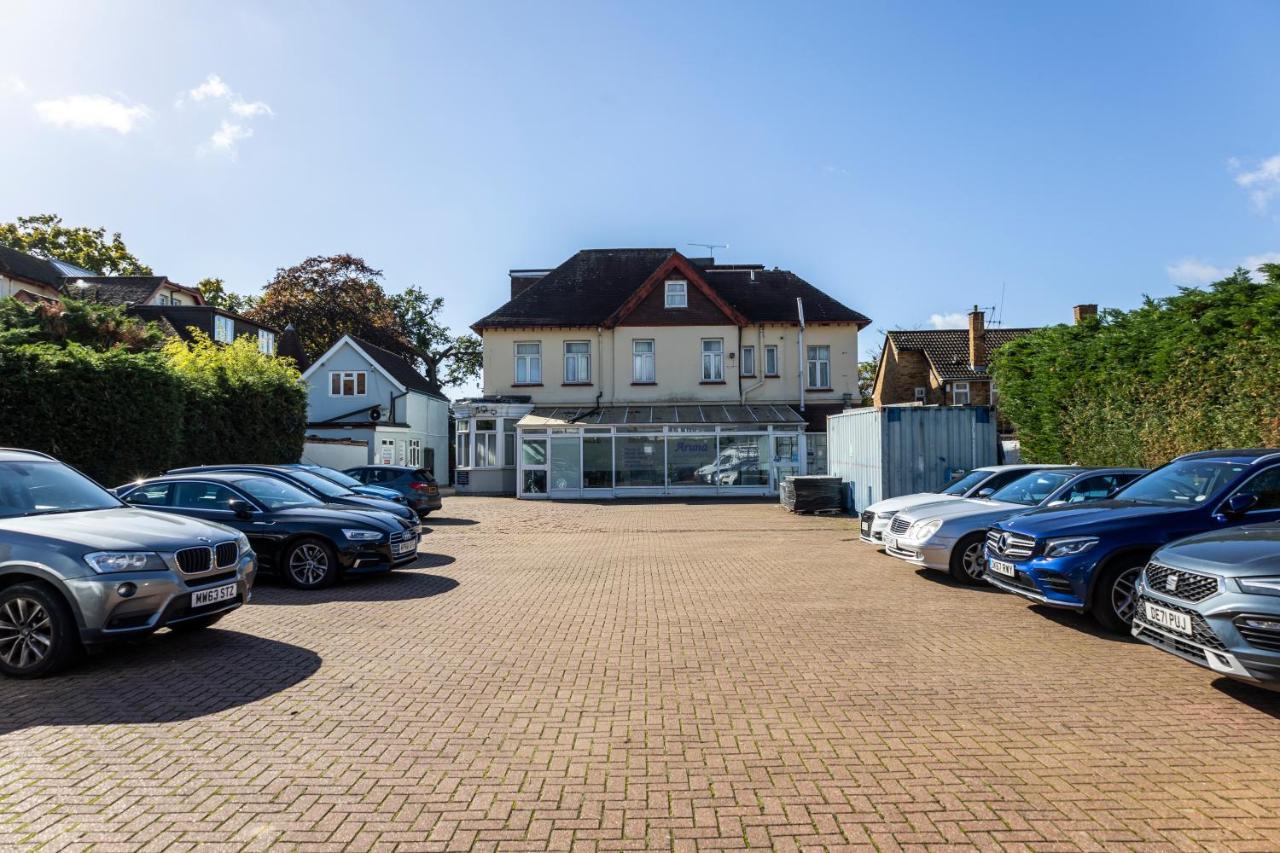 סלאו Uno Hotel Heathrow Windsor מראה חיצוני תמונה
