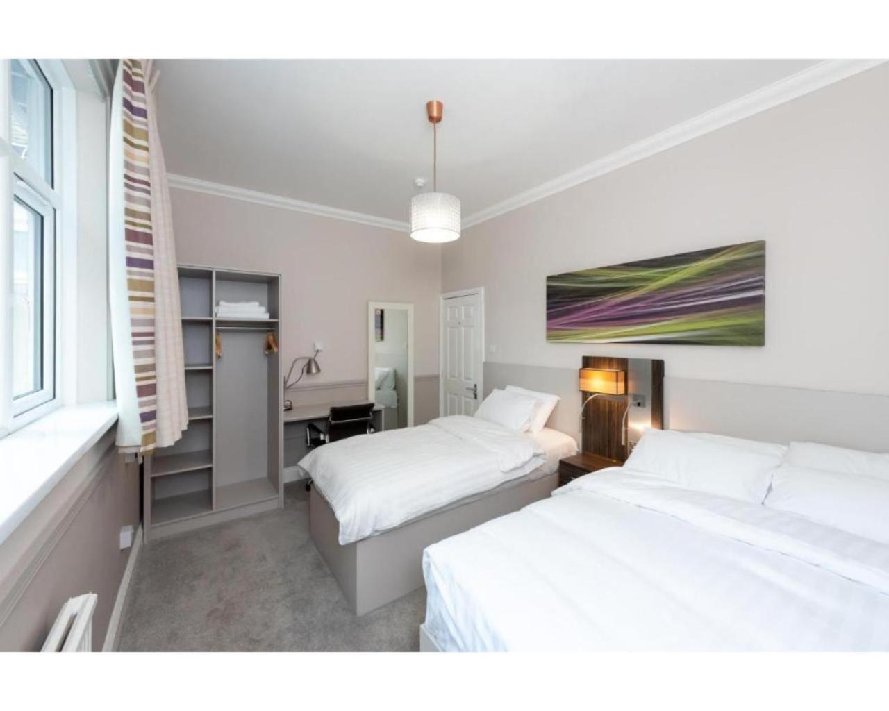 סלאו Uno Hotel Heathrow Windsor חדר תמונה
